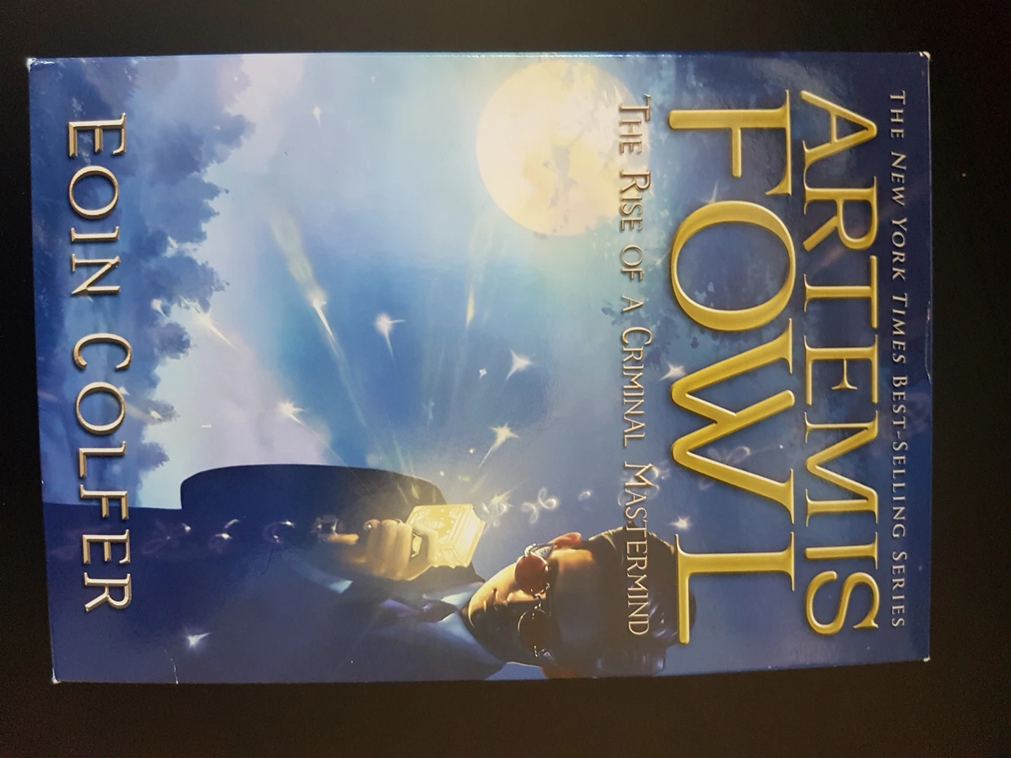 THE NEW YORK TIMES BEST SELLING SERIES  ARTEMIS FOWL image indicator(2)