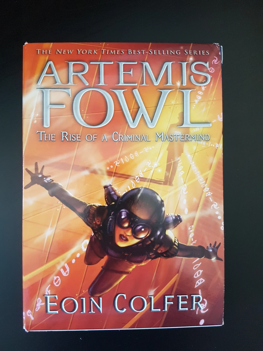 THE NEW YORK TIMES BEST SELLING SERIES  ARTEMIS FOWL thumbnail