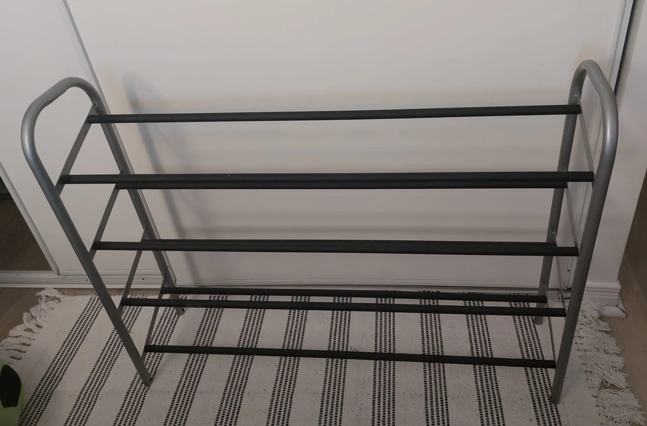 Shoe rack