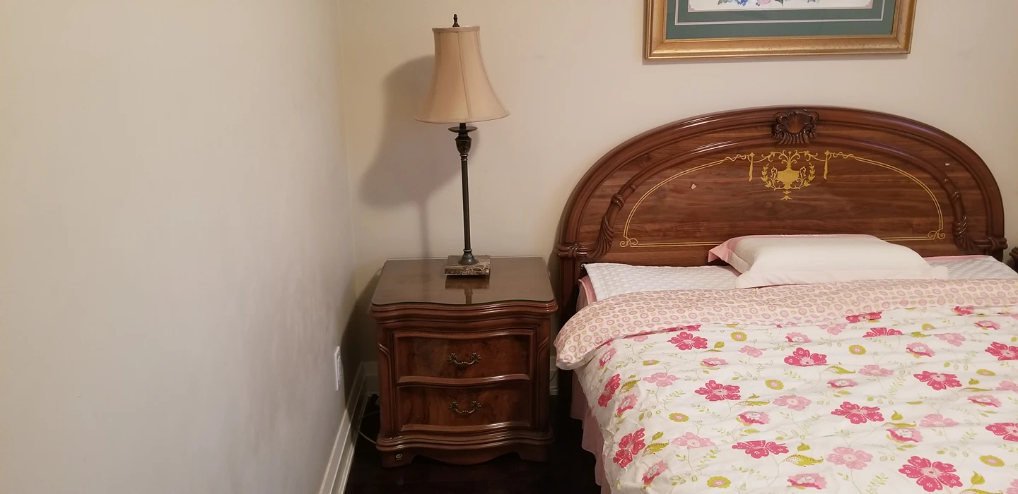 2 bed side tables - photo 3