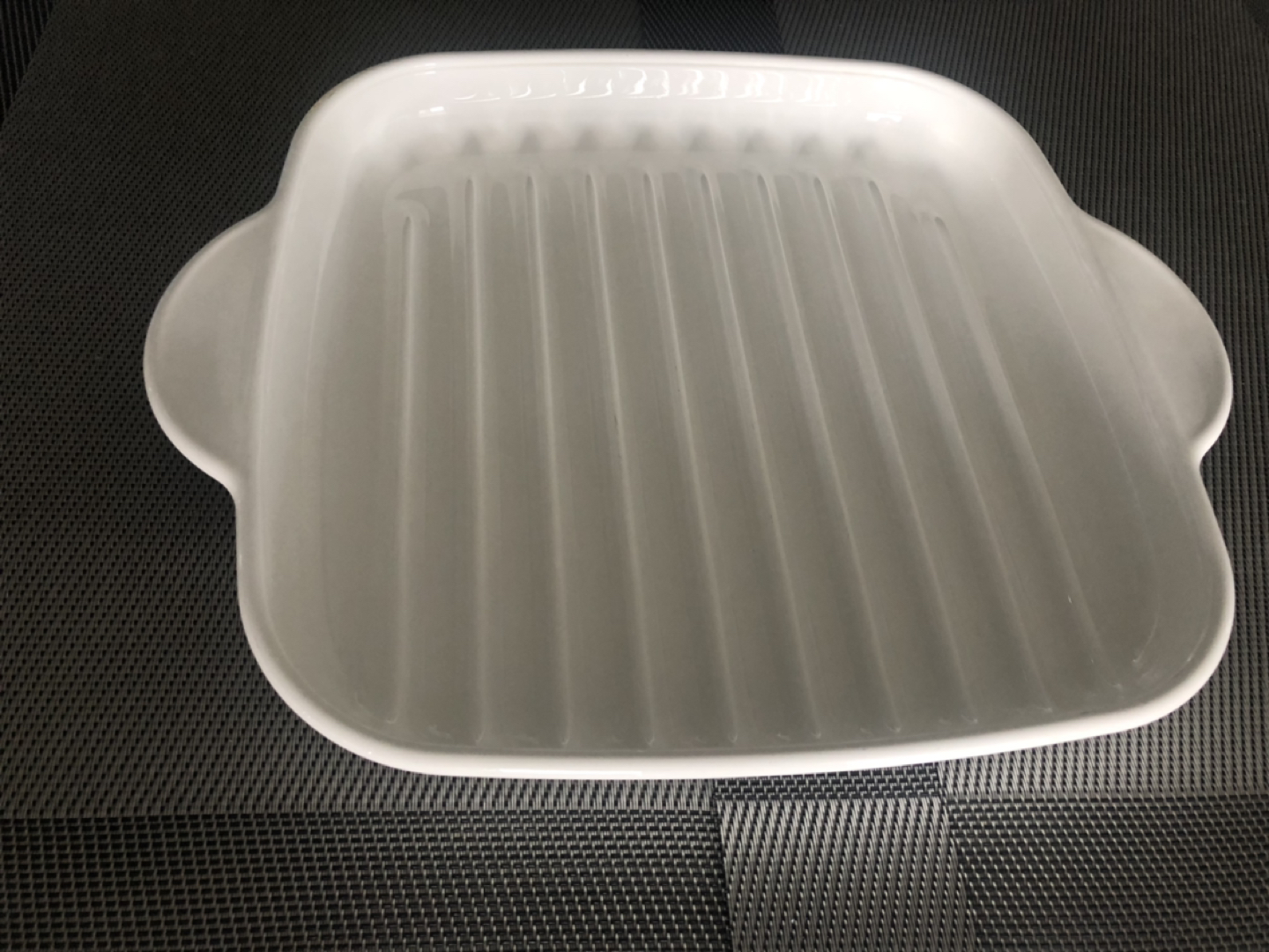 Corningware microwave ceramic bacon rack. thumbnail