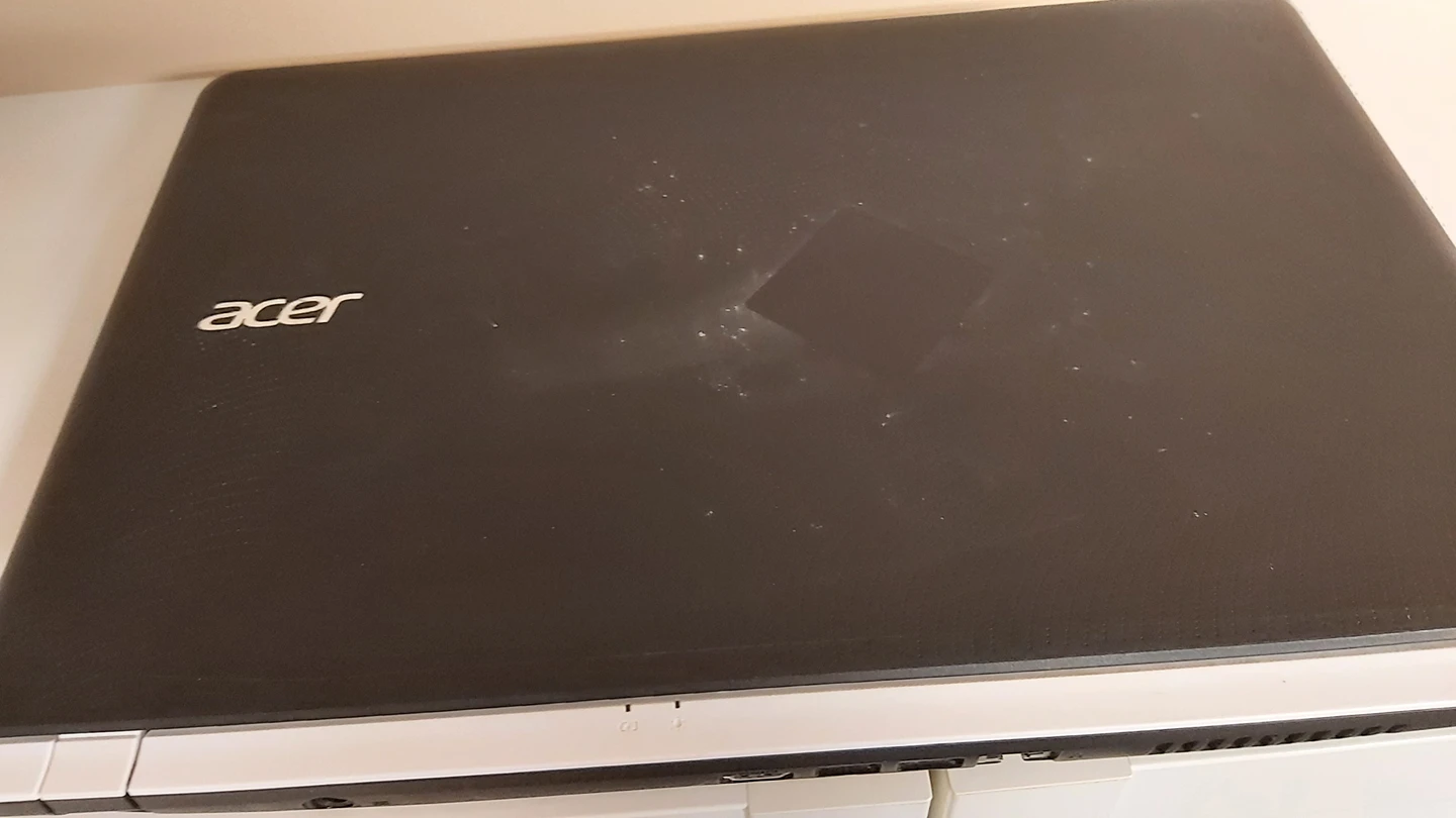 Acer Laptop - photo 2