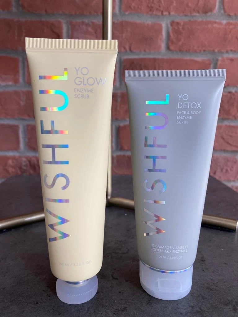 Wishful Scrubs, Travel Bag, 3 Reusable exfoliating pads image indicator(5)