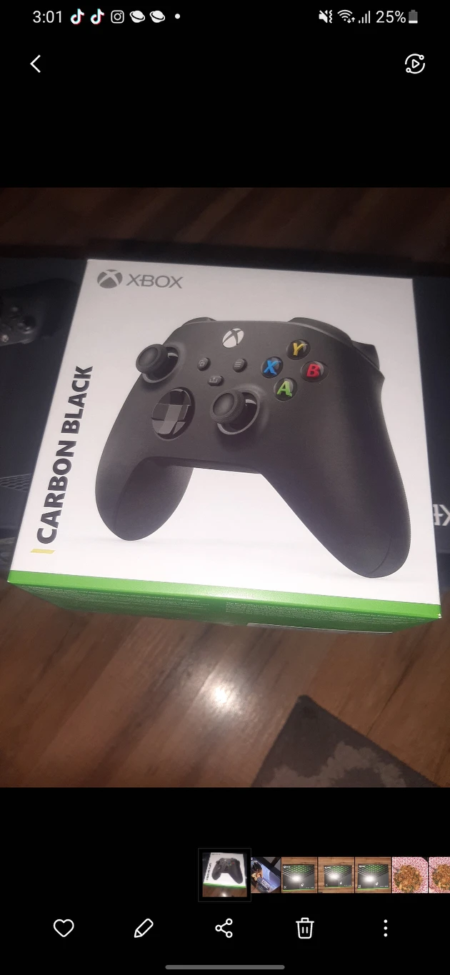 Brand new in SEALED box xbox series X + Extra FREE controller - photo 3