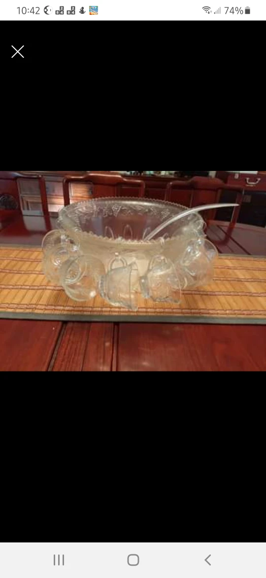 Glass punch bowl with 8 cupc