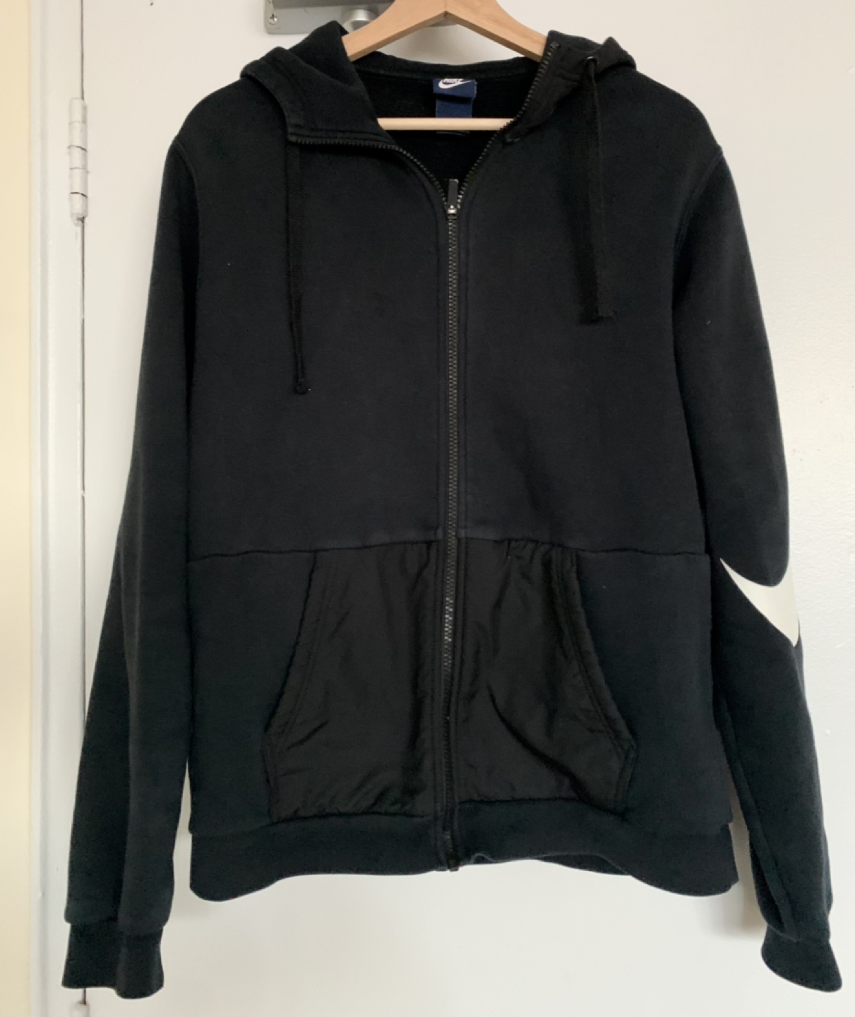Nike men black hoodie thumbnail