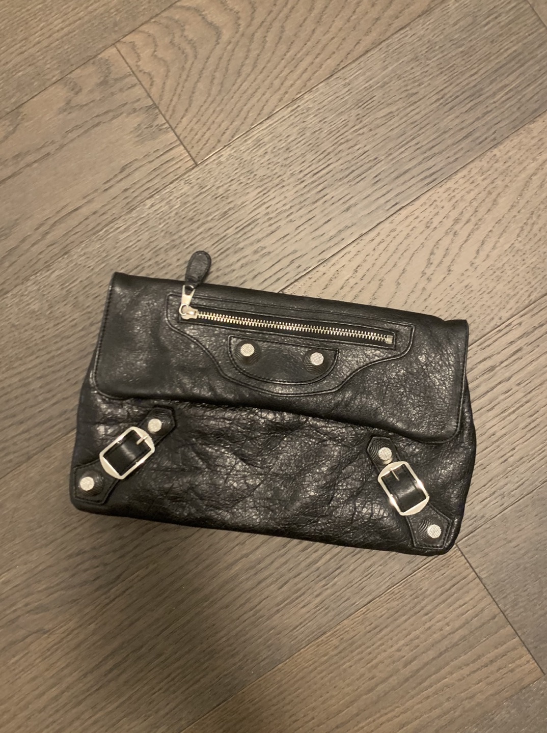 Fashion clutch