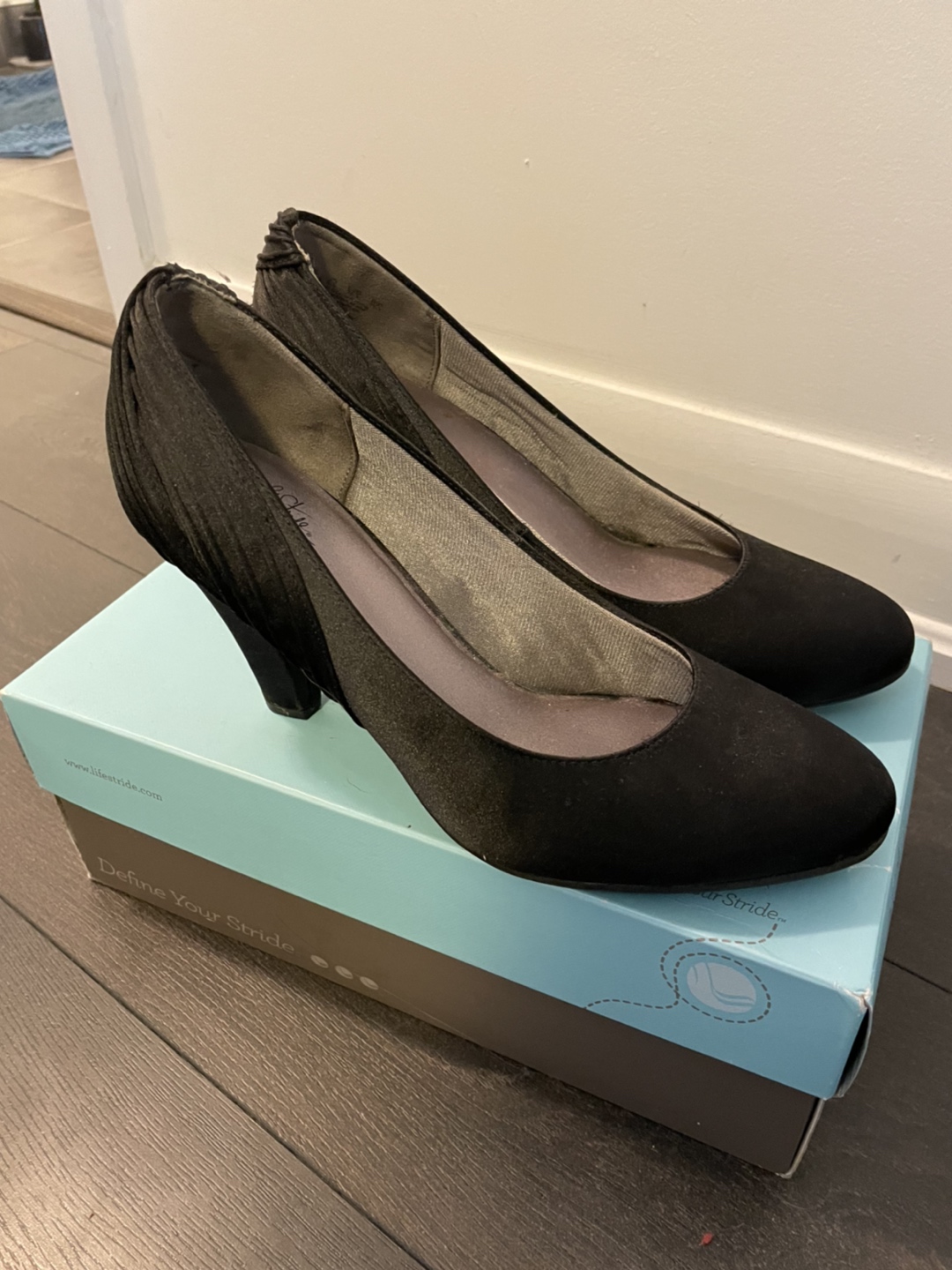 Life stride Black silky heels size 9 #freecycle