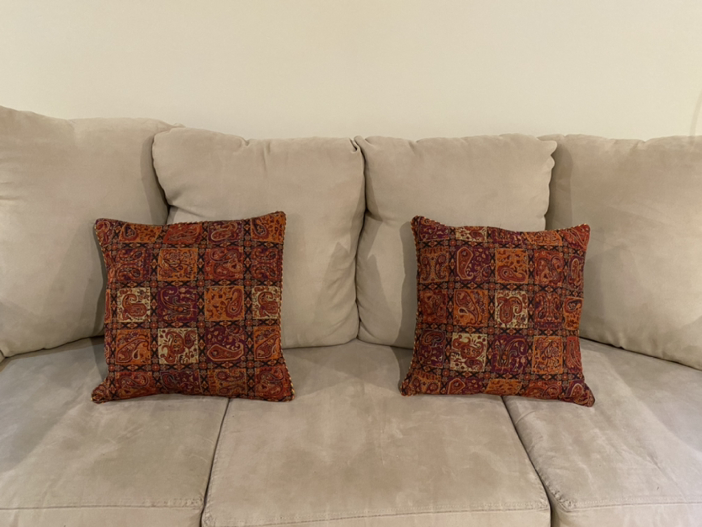 Paisley pattern cushion cover ( Termeh )
