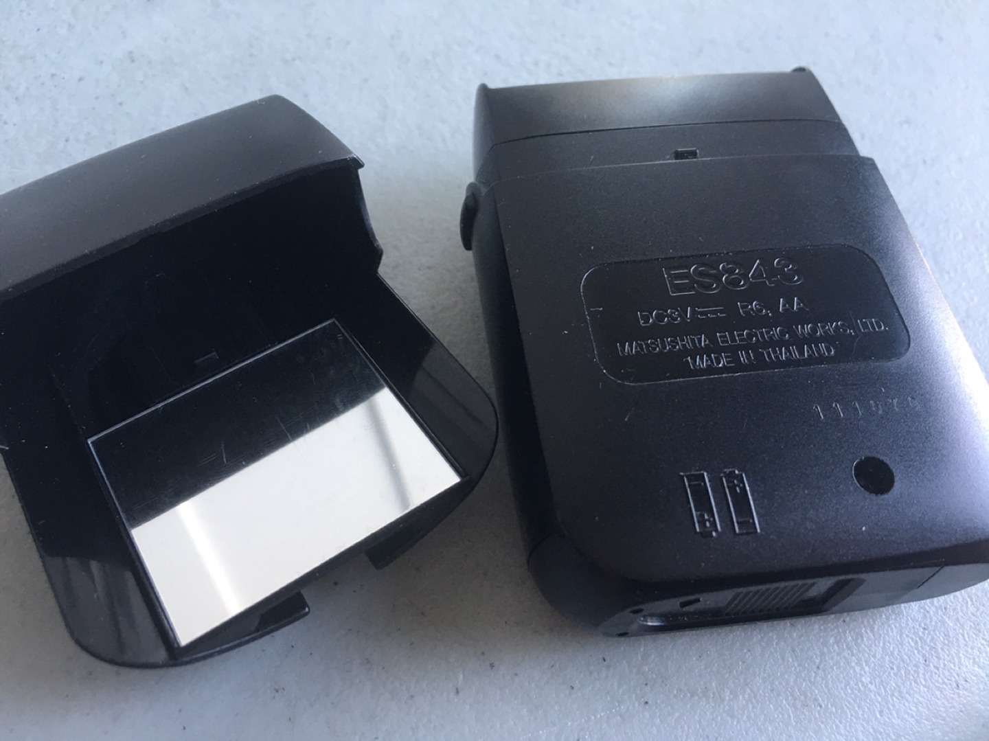 National Pocket Size Shaver ES843 image indicator(4)