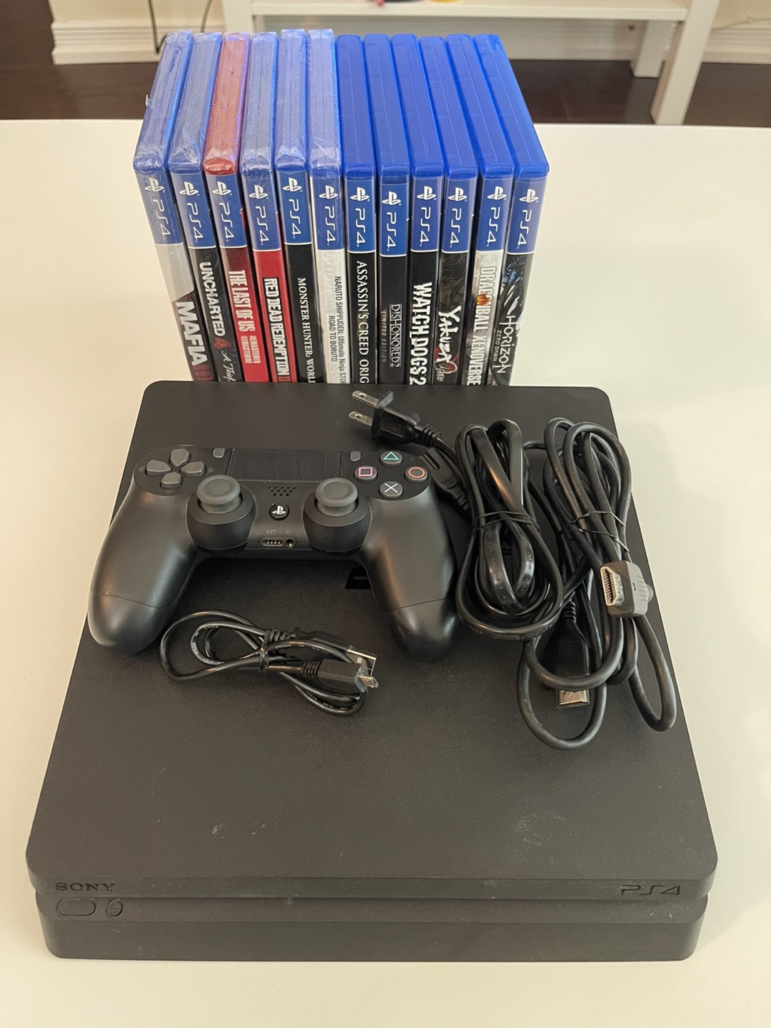 PS4 + 12 Games thumbnail