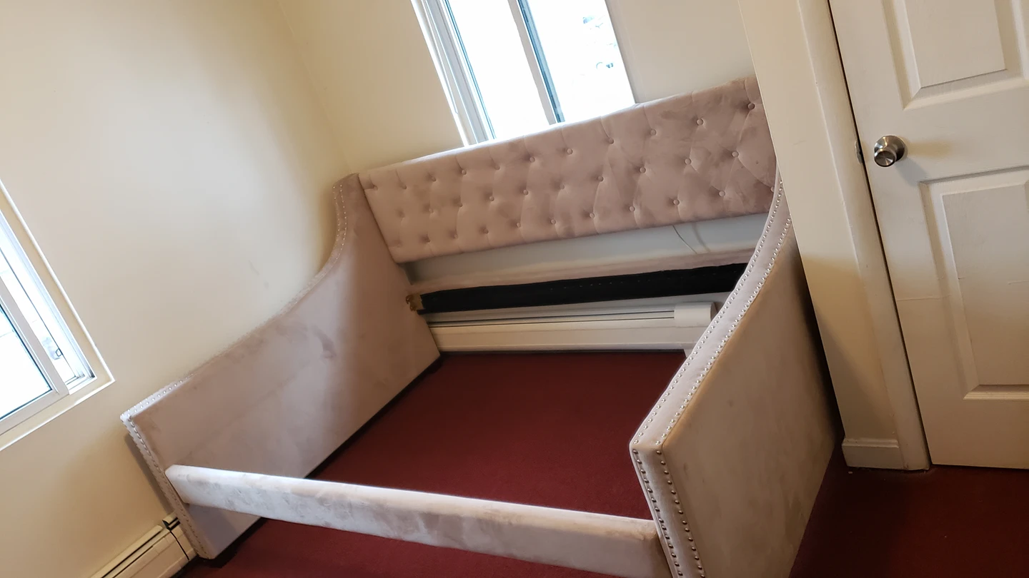 Great Oportunity !!!! Daybed type nest. Bed full and twin - photo 5
