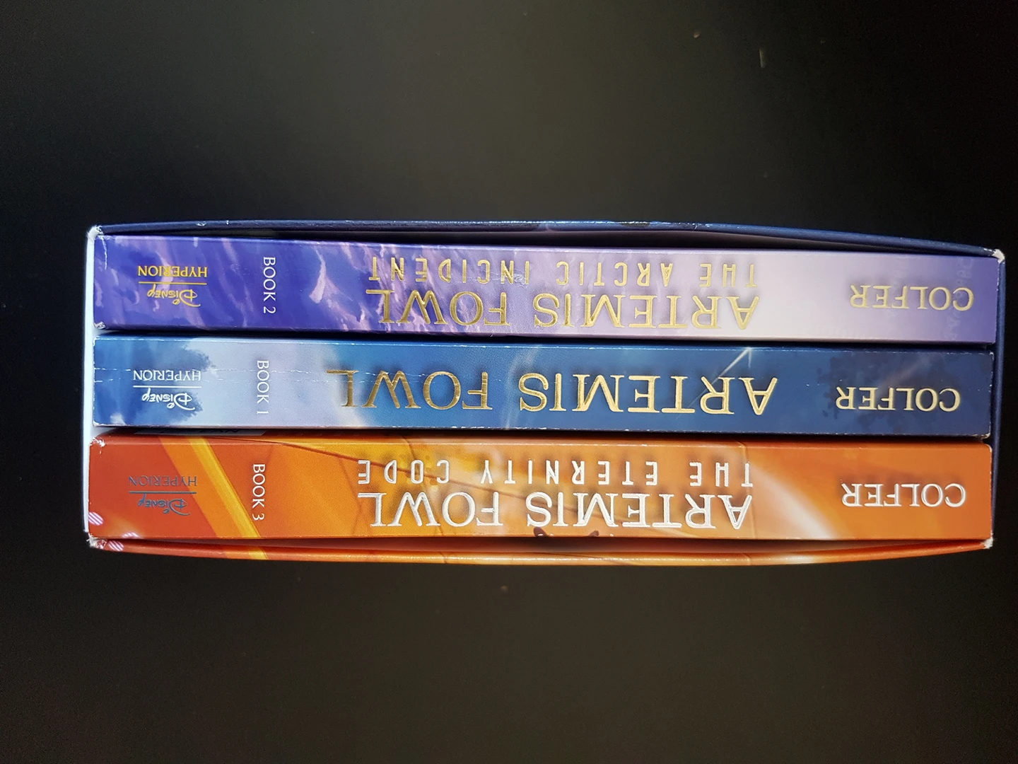 THE NEW YORK TIMES BEST SELLING SERIES  ARTEMIS FOWL image indicator(3)