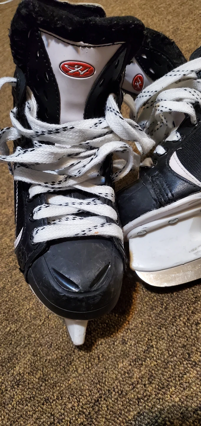 Kids skates size Y13 - photo 2