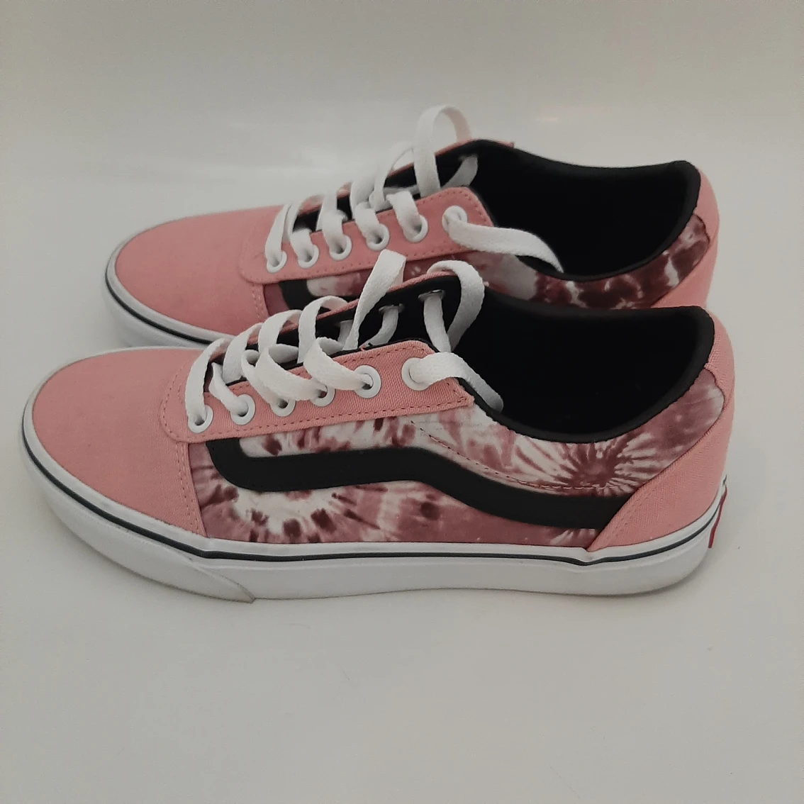 Vans Size 7 Shoes thumbnail