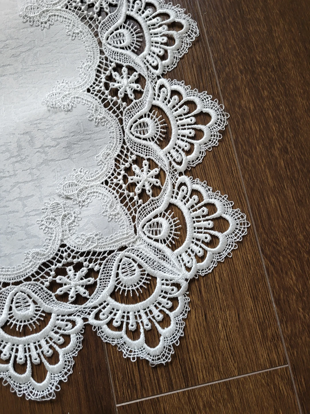 [BRAND NEW] Handmade Lace Doily for Table image indicator(3)