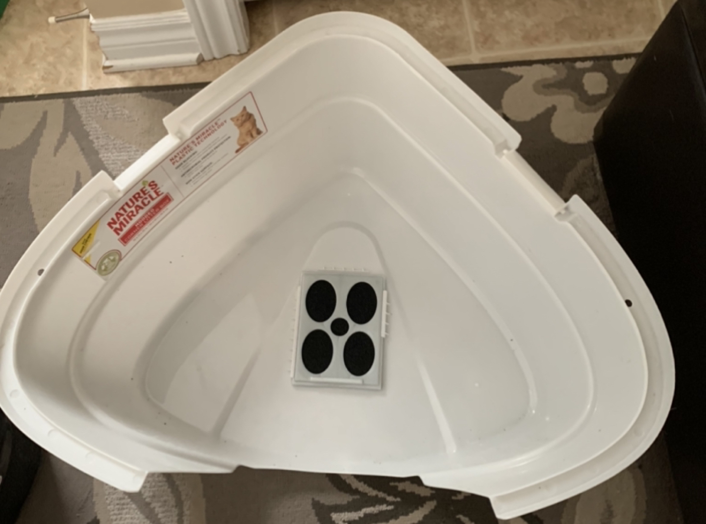 Hooded Corner litter box with filter - photo 3