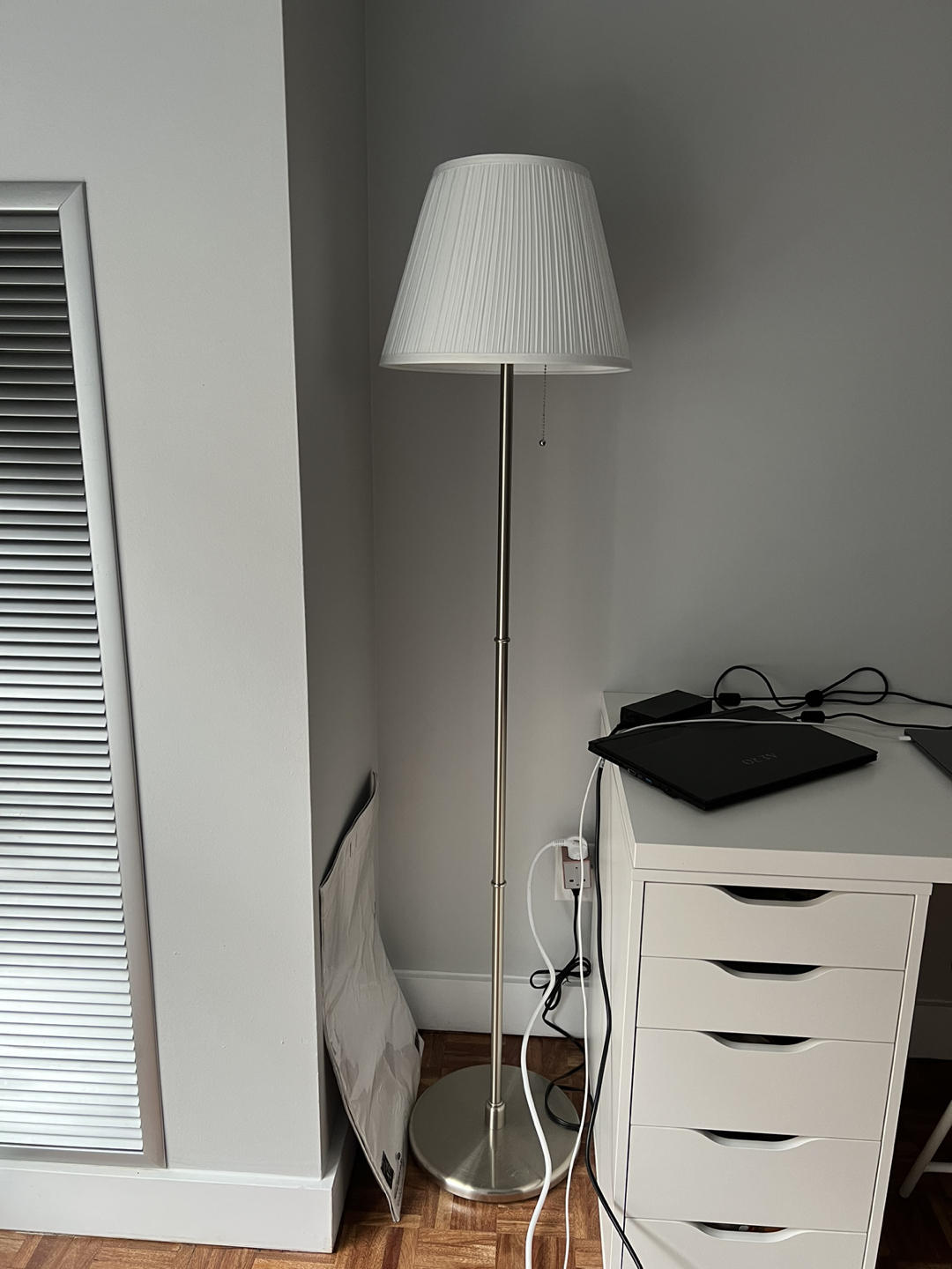 IKEA Floor Lamp (KRYSSMAST) thumbnail