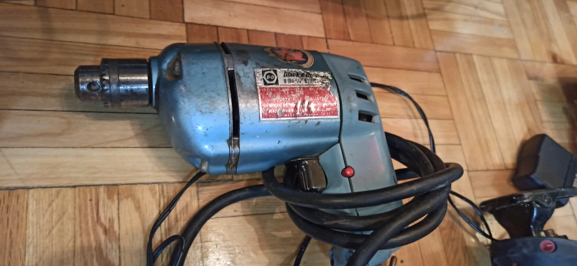 TOOL SHOP Power tools (+ bonus black & decker vintage drill) - photo 4