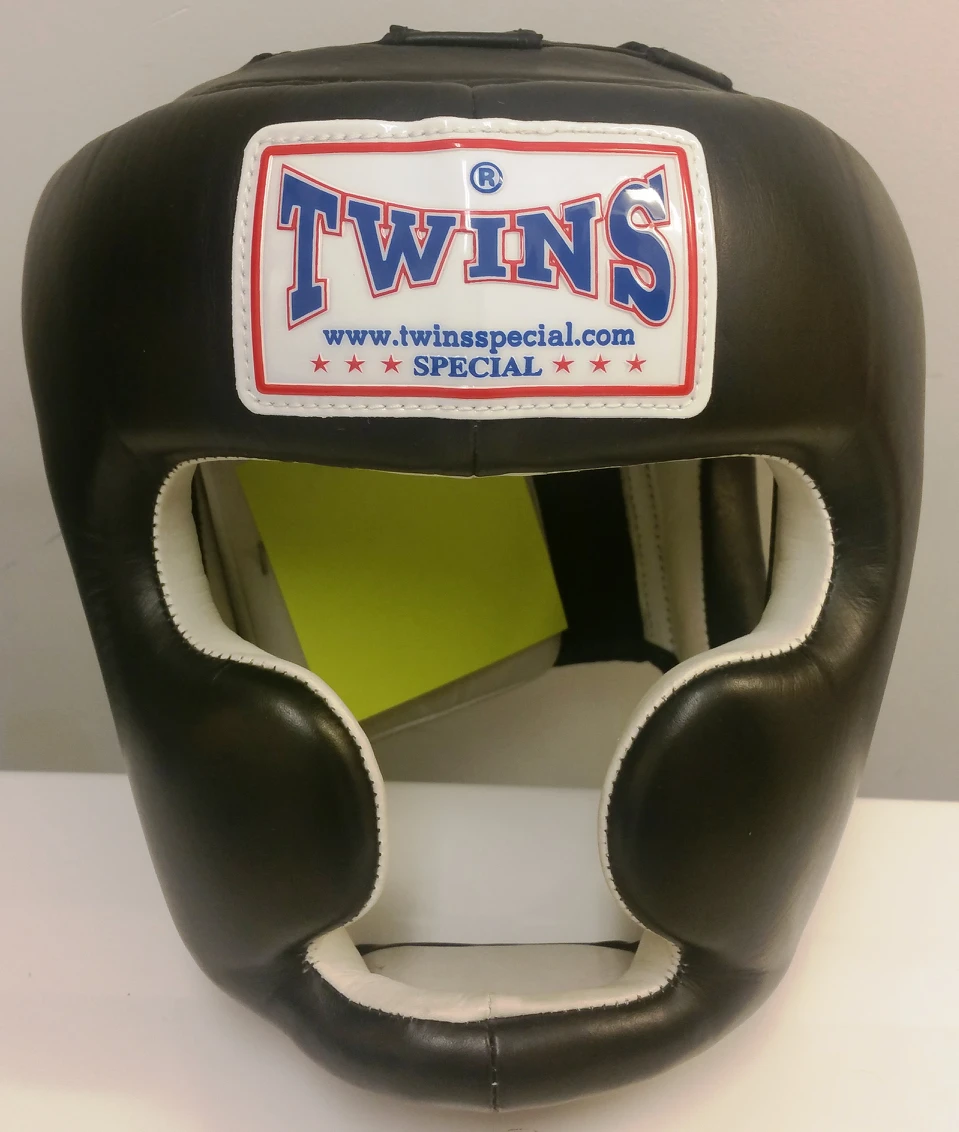 Assorted boxing protective gear - photo 3