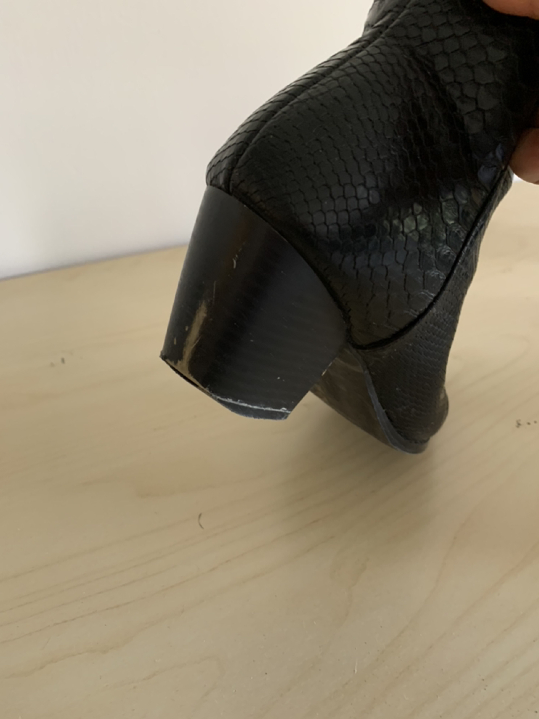 Leather booties black - photo 5