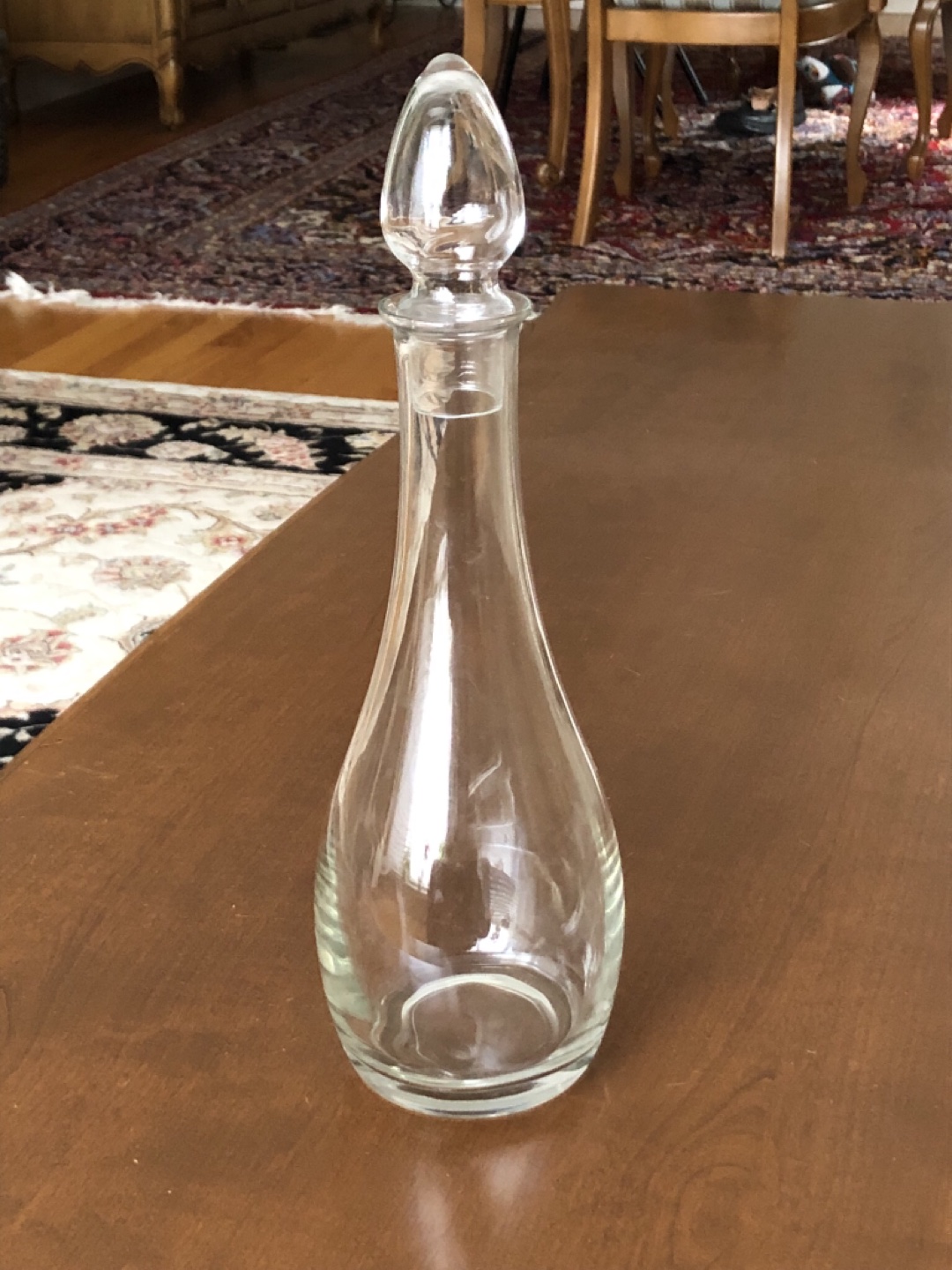 Wine and liquor decanters thumbnail
