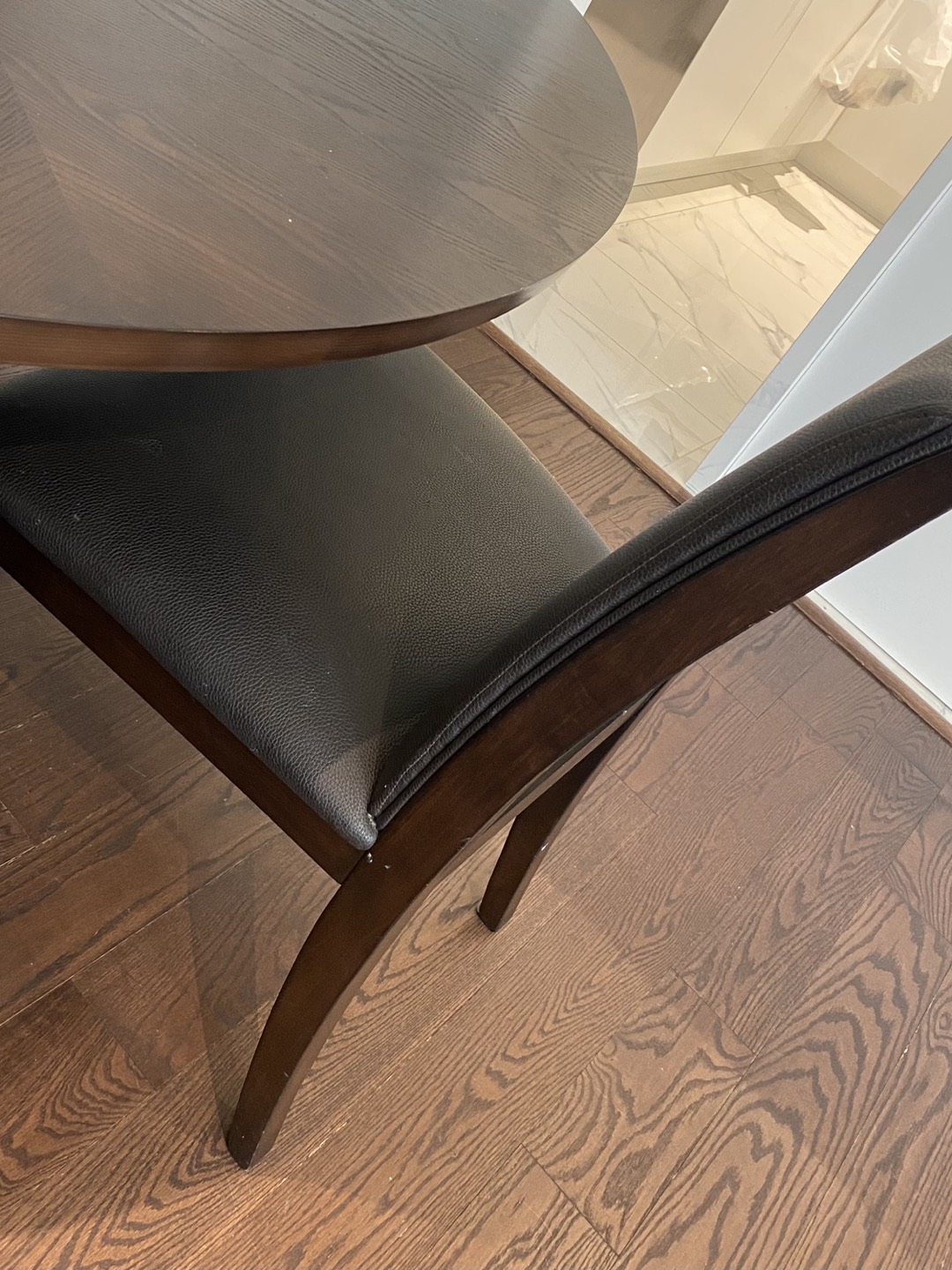 Dinning chair (2) thumbnail