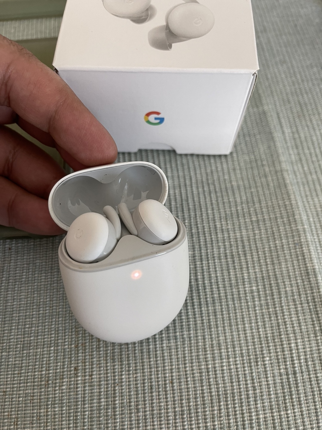 Google pixel 6 pro 128 unlocked + Accessories - photo 3