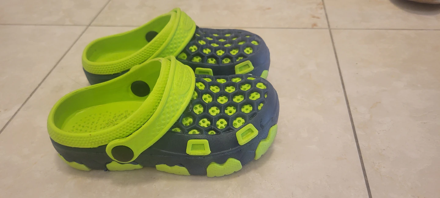 Kids water slippers #freecycle