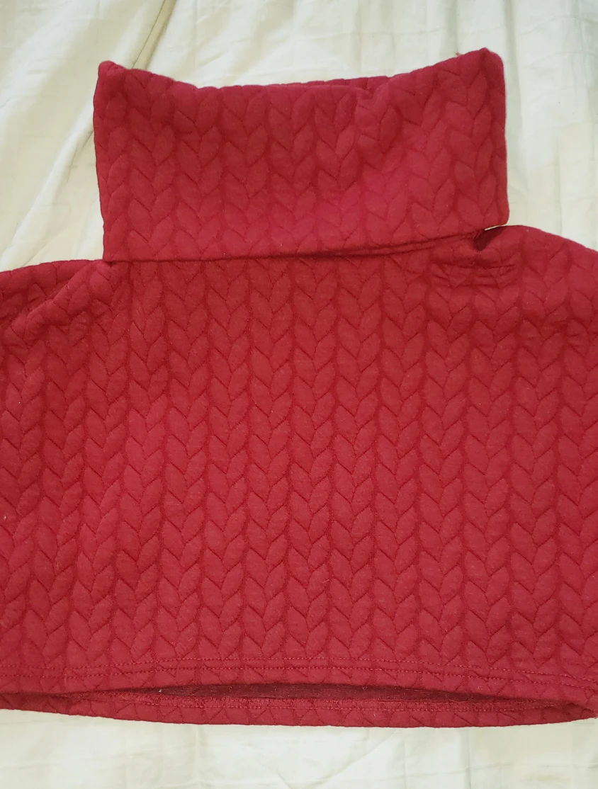 Red Knitted ladies 2 piece outfit image indicator(2)