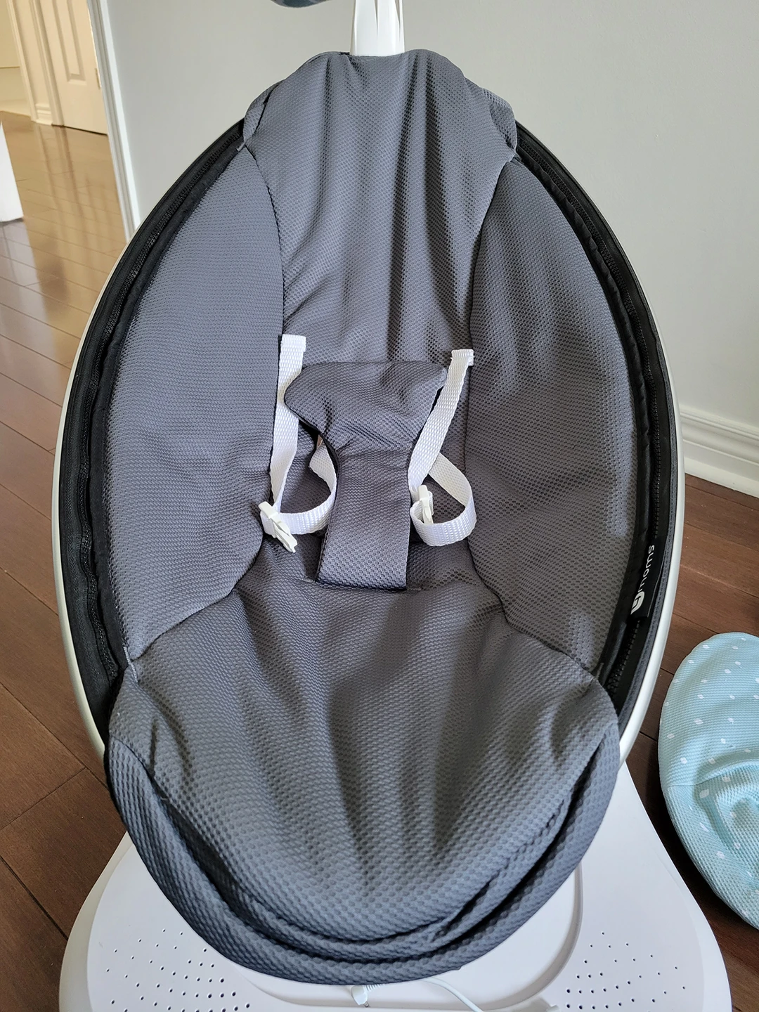 Mamaroo4 Baby Swing by 4moms - photo 3