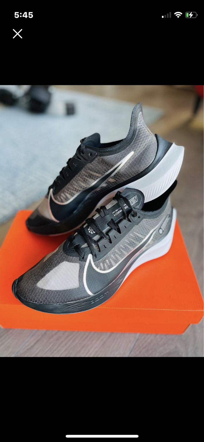 Nike womens size 8 - photo 2