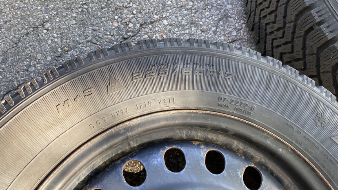 Winter tires + rims 225/65R 17 - photo 4