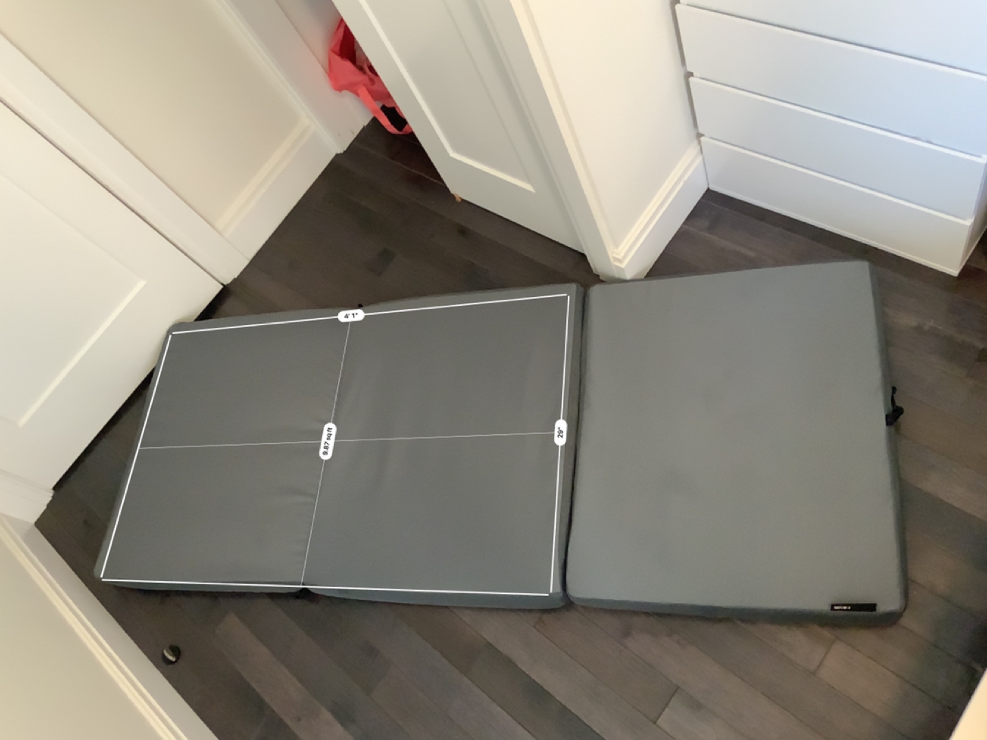 Tri-folding mattress with washable cover