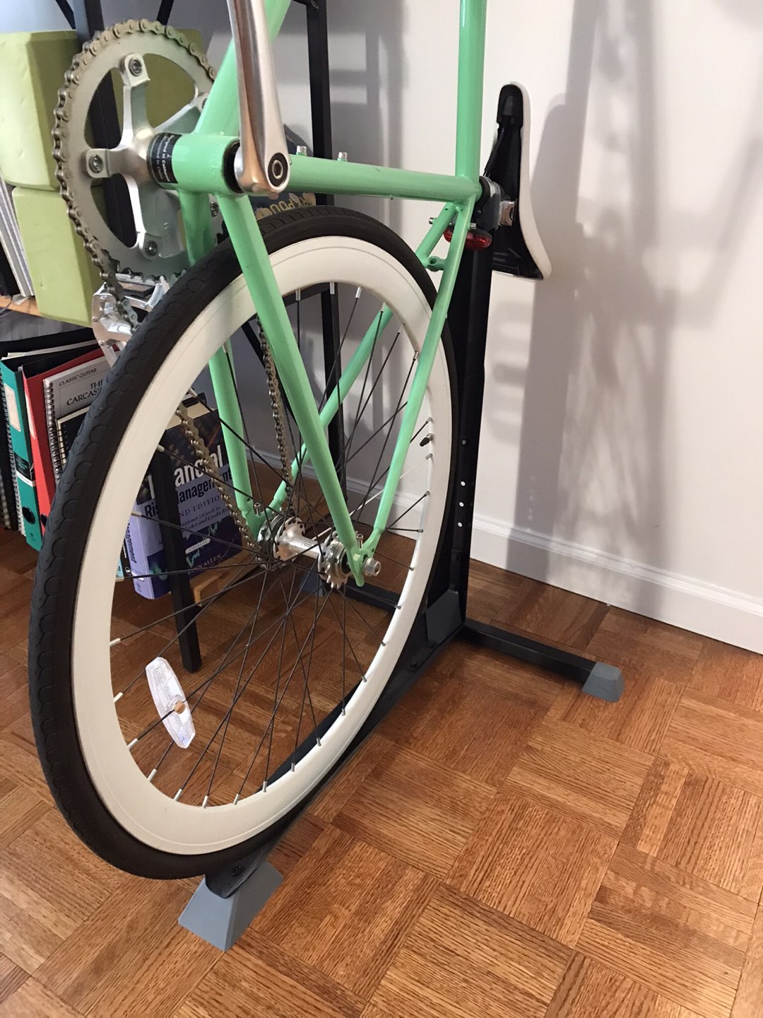 Road bike+ bike stand +portable tire pump+ bike lock. - photo 2