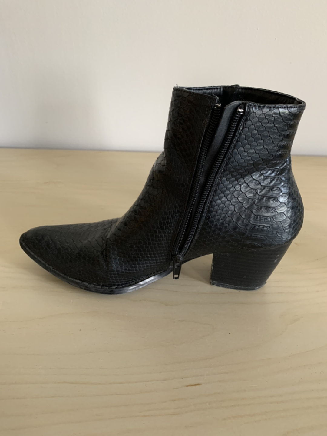 Leather booties black - photo 3