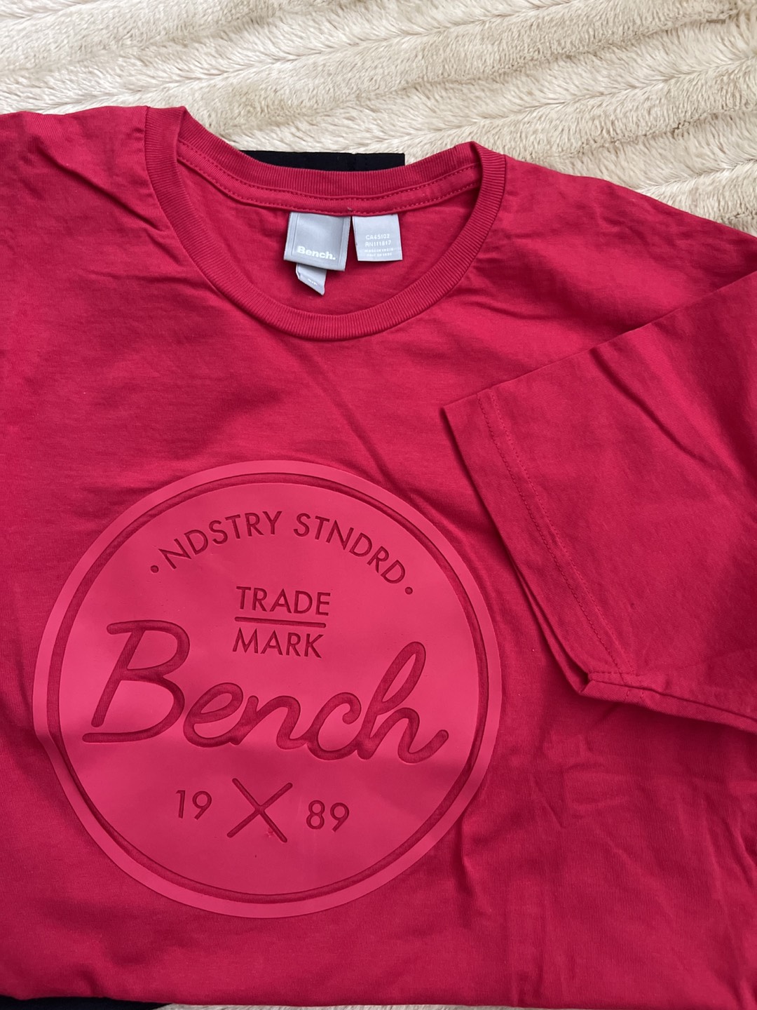 Bench T-shirts - photo 3