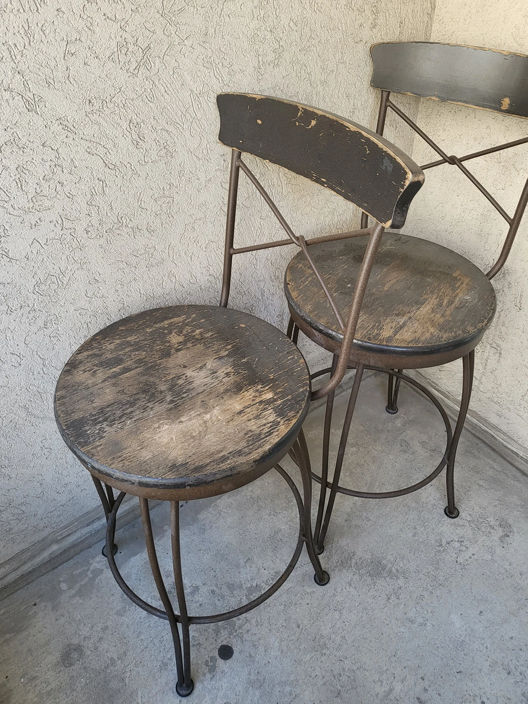 chair for free thumbnail