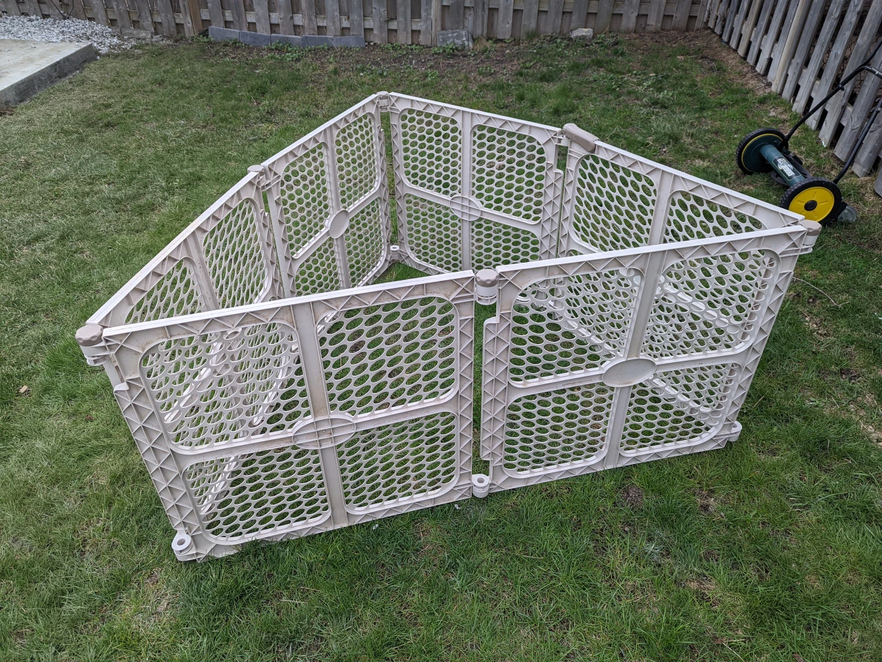 Summer Infant 6-Panel Playard image indicator(2)