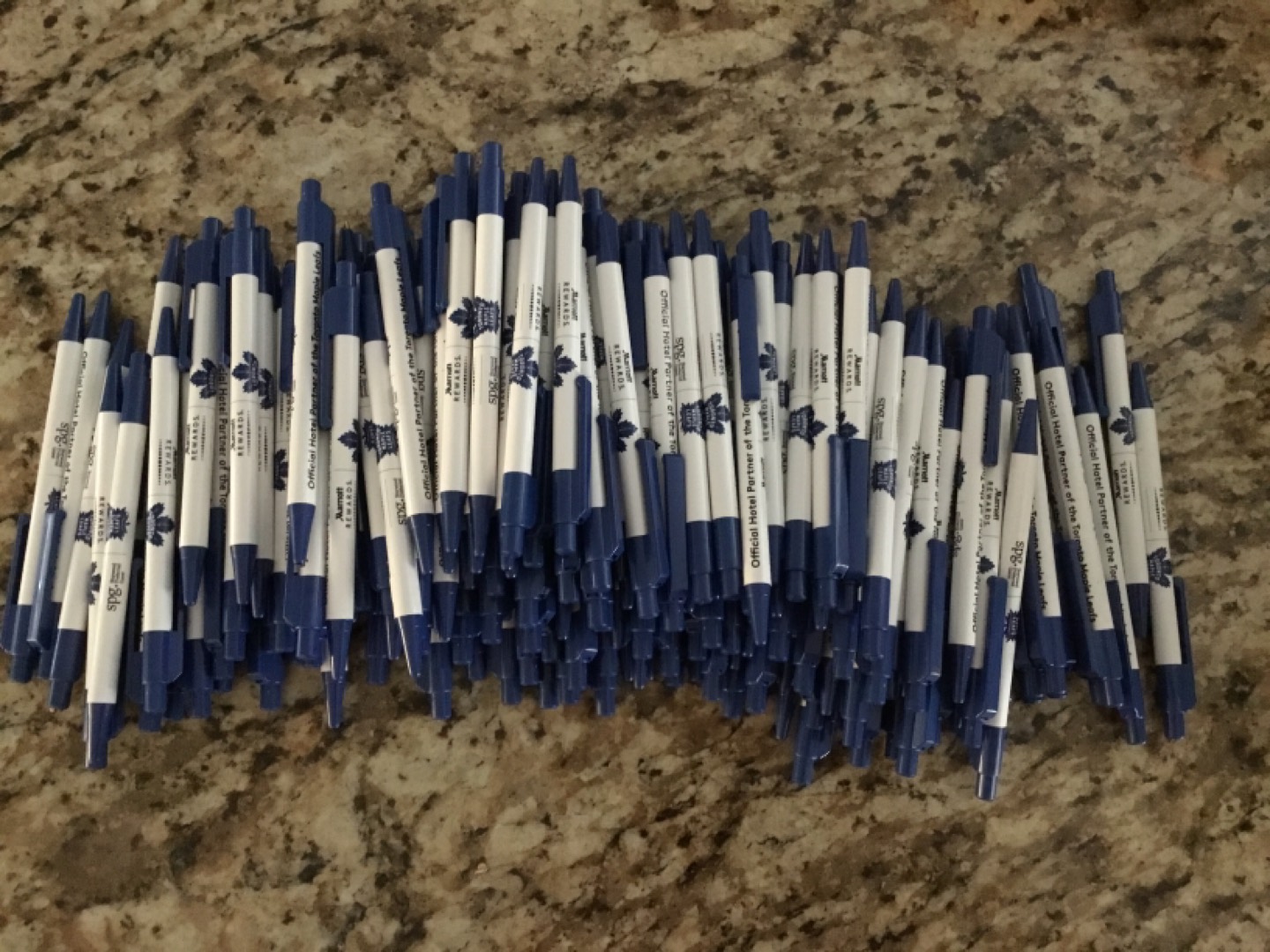 Bulk Lot of 152 Plastic Retractable Ball Point Pen