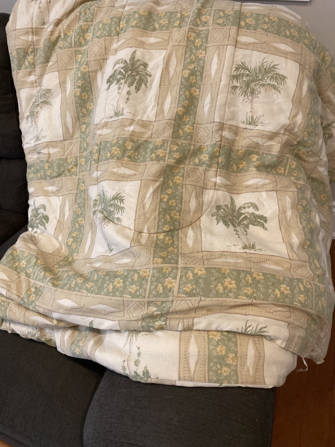 Queen Comforter thumbnail