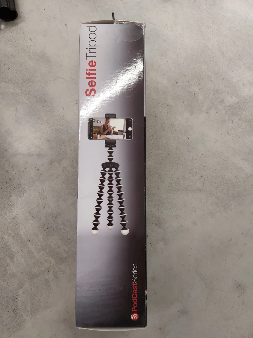 Selfie Tripod
Flexible Smartphone Holder w/ Shutter Remote image indicator(9)