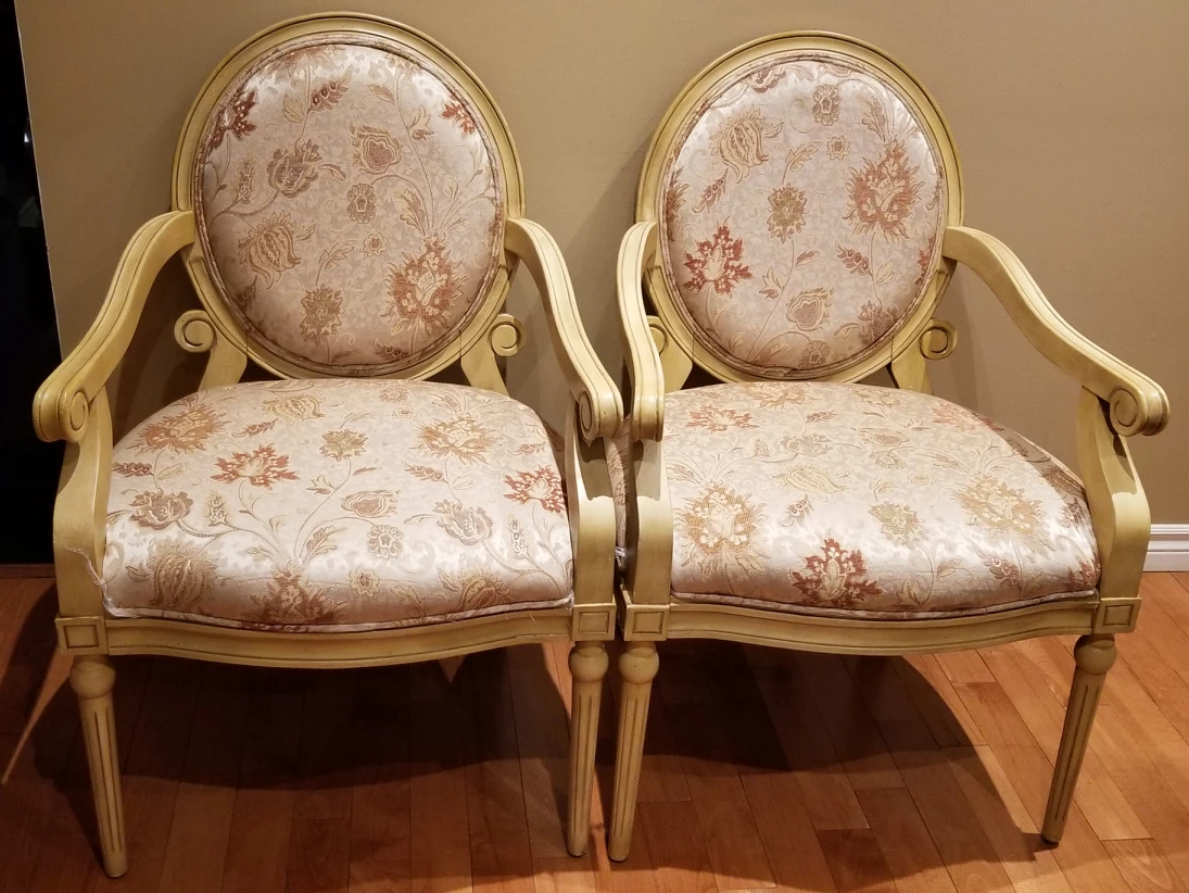 Accent Chairs (Set of Two) thumbnail