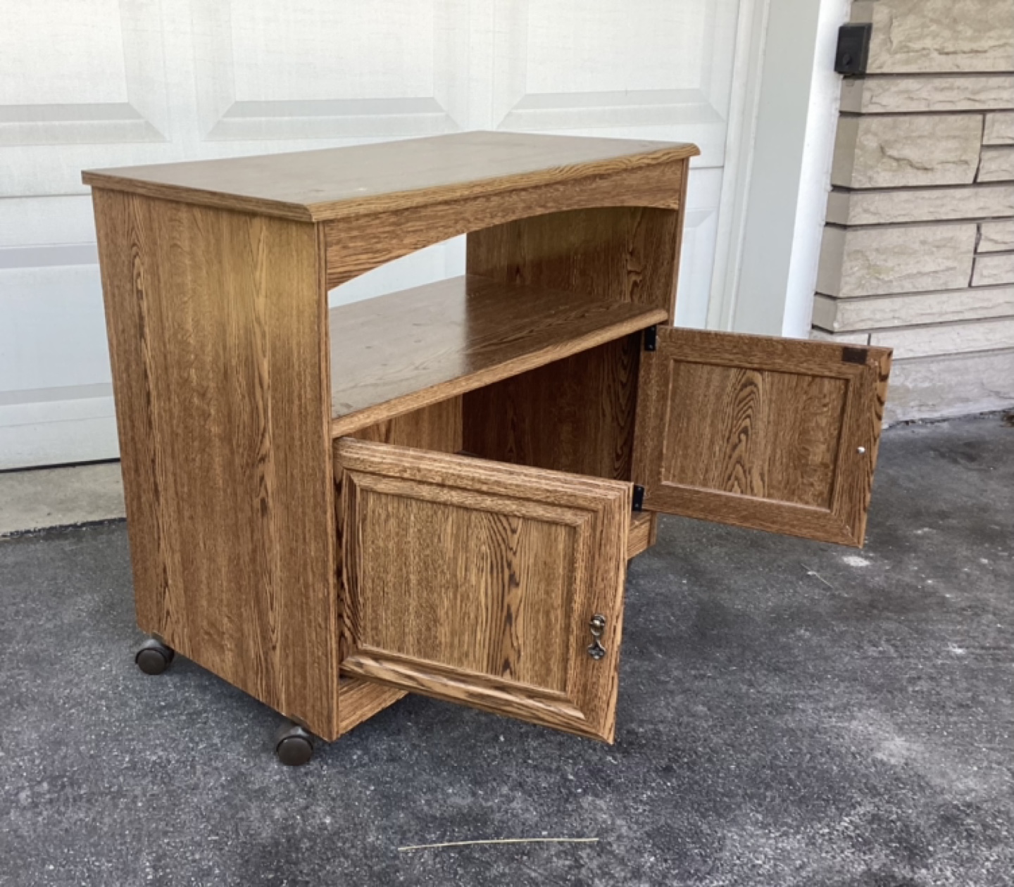 TV Stand - photo 2