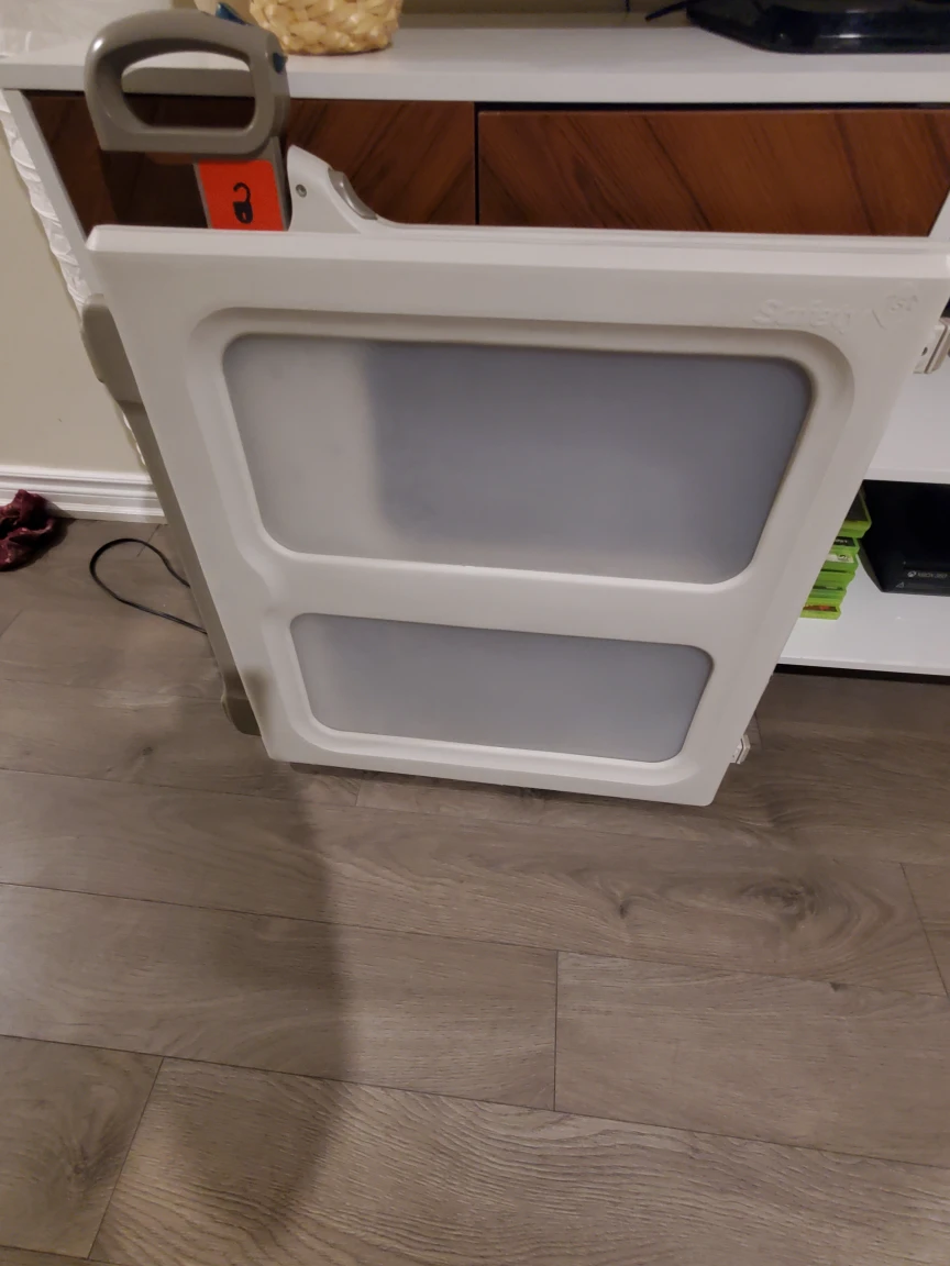 Safety first pressure mount baby pet gate - photo 2