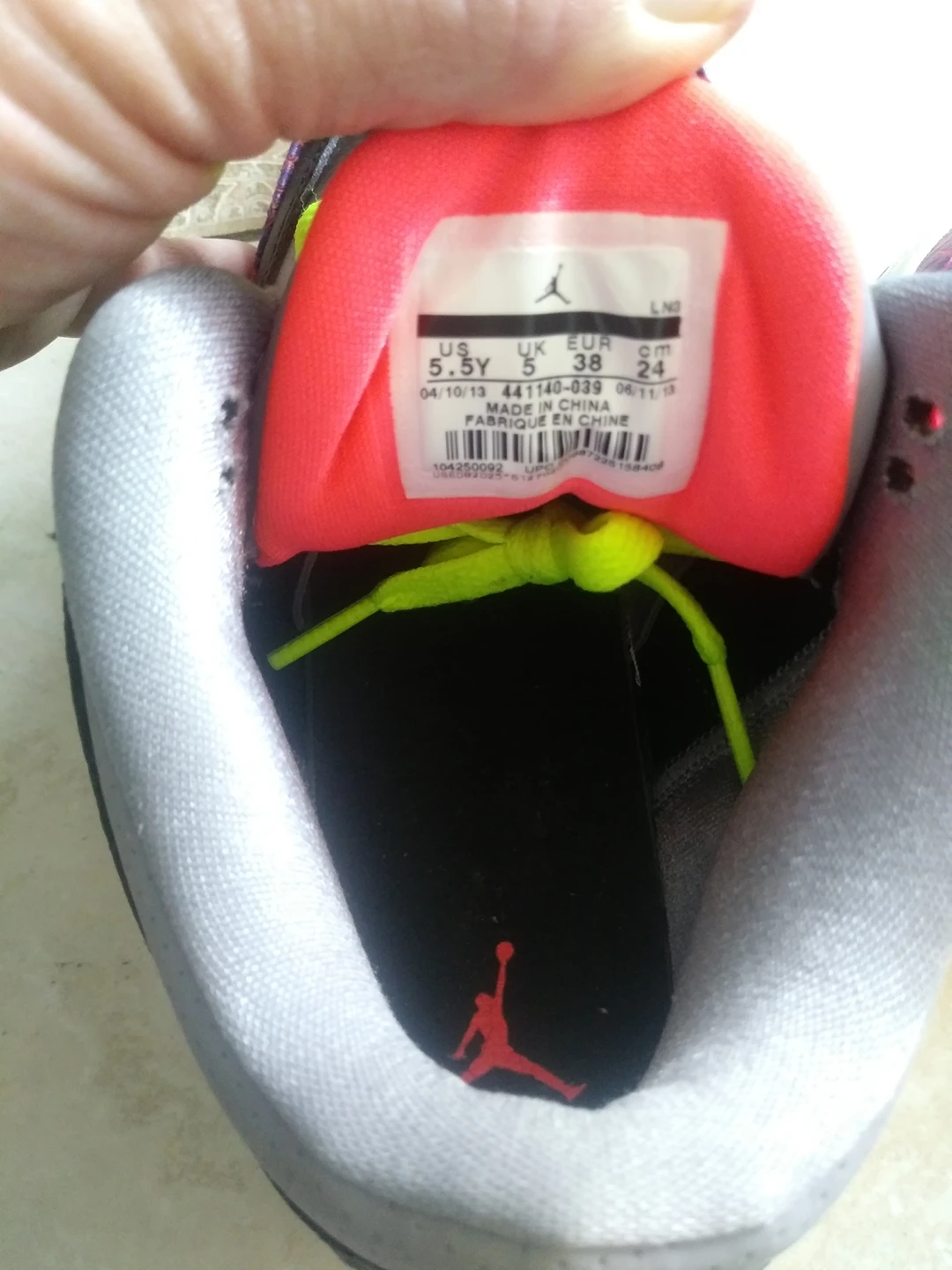 Nike Air Jordan Girls image indicator(2)