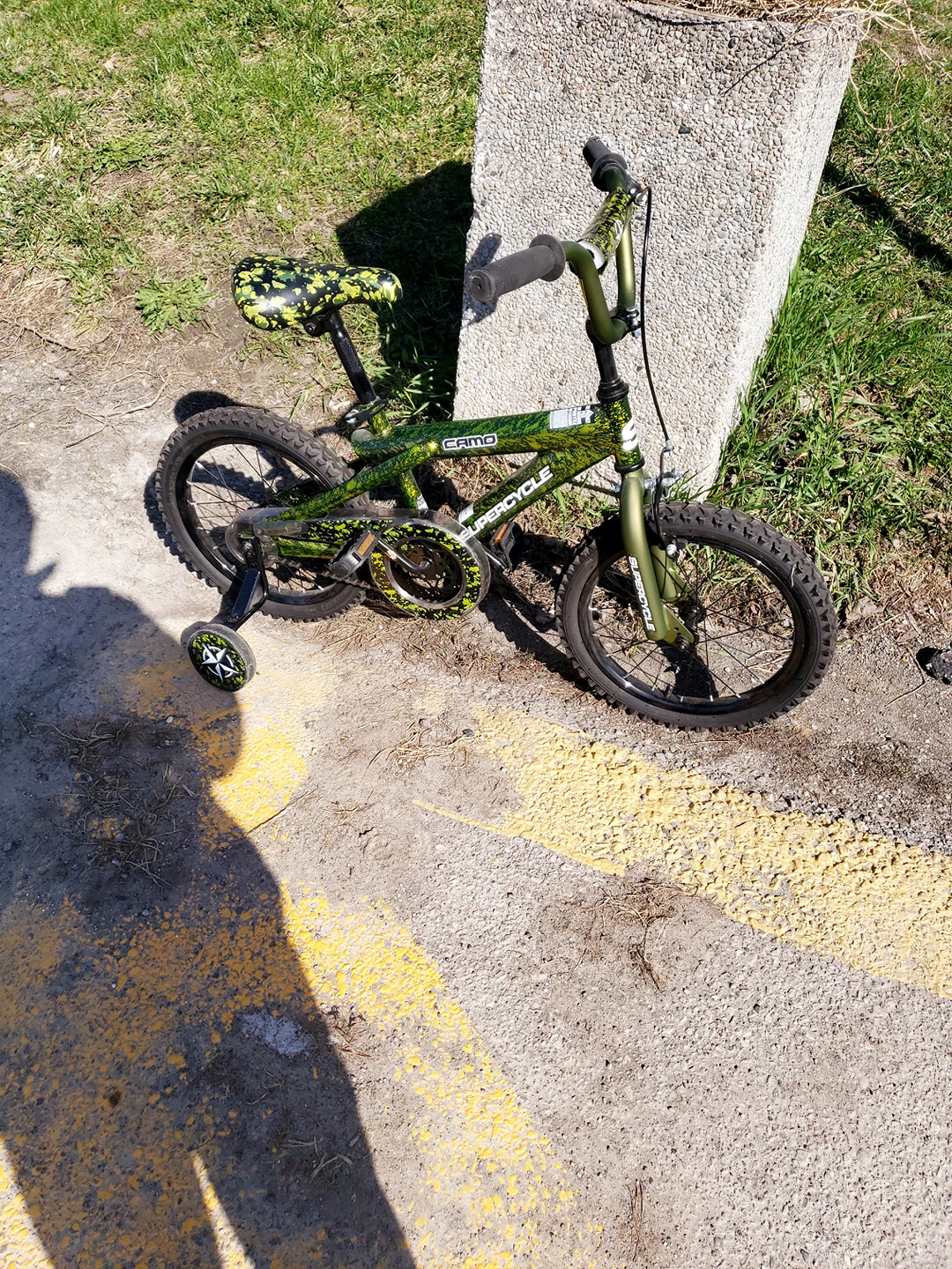Kids bike in like new condition - photo 3