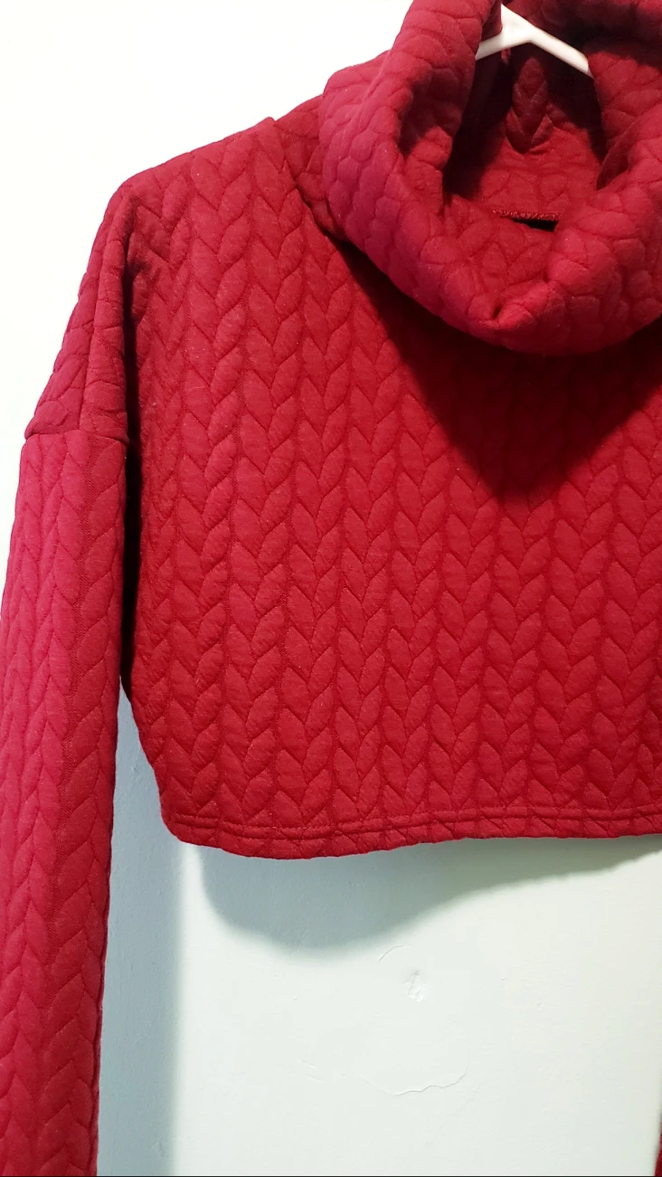 Red Knitted ladies 2 piece outfit - photo 3