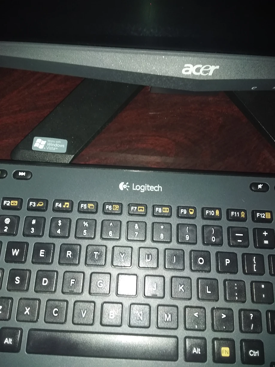 Acer monitor,Logitec keyboard and mouse . - photo 3