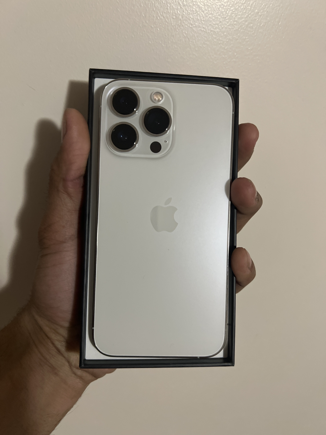 iPhone 13 pro - photo 2